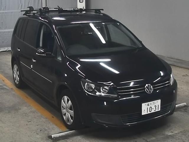 568 Volkswagen Golf touran 1TCTH 2013 г. (ZIP Tokyo)